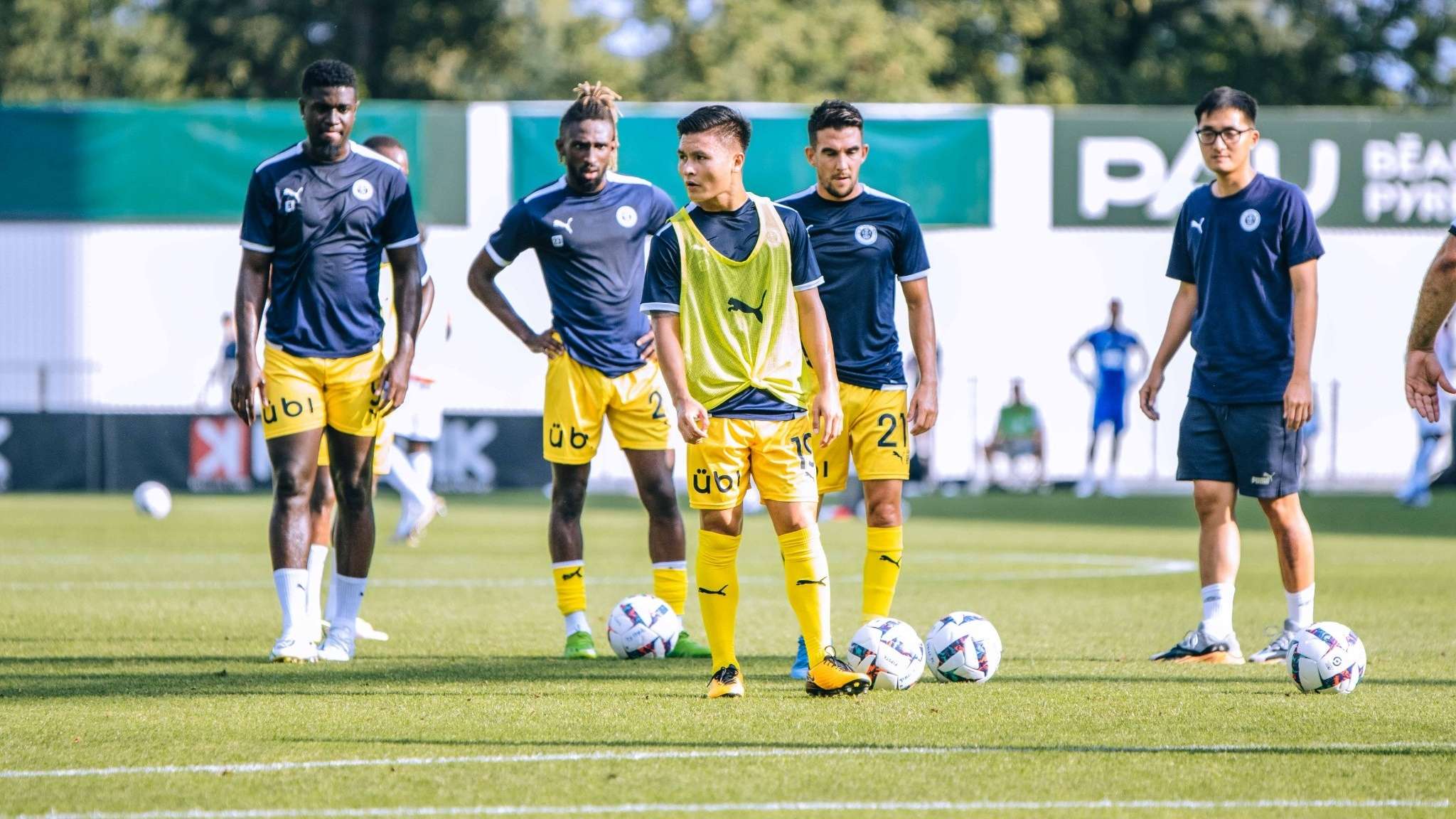 骋绿茵场的 骋绿茵场的