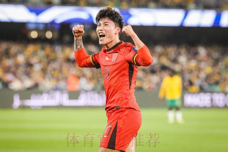 东亚杯国足4-3险胜澳大利亚 不败战绩获亚军 东亚杯国足4-3险胜澳大利亚 不败战绩获亚军